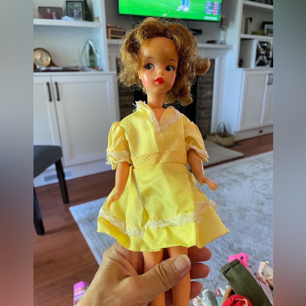 Vintage Tammy Doll in very good used condition